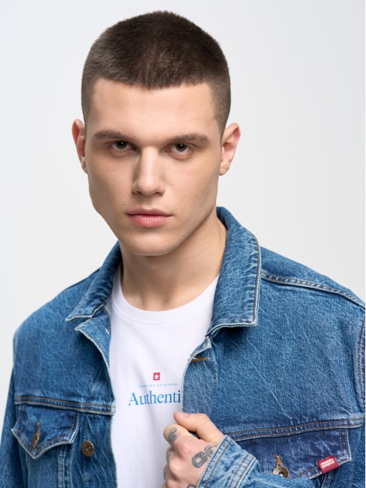 Pánska džínsová bunda komfortného strihu CLASSIC JACKET 400
